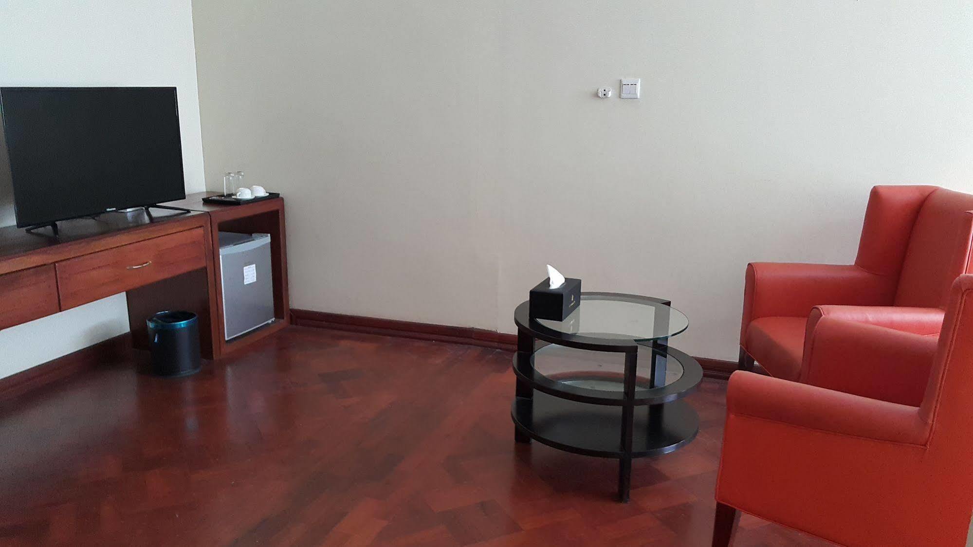 Sky Man Hotel Gyogon Εξωτερικό φωτογραφία